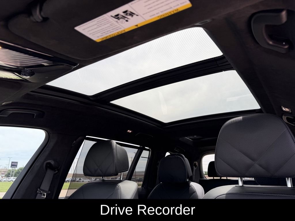 Used 2024 BMW X7 xDrive40i w/ Executive Package image 32