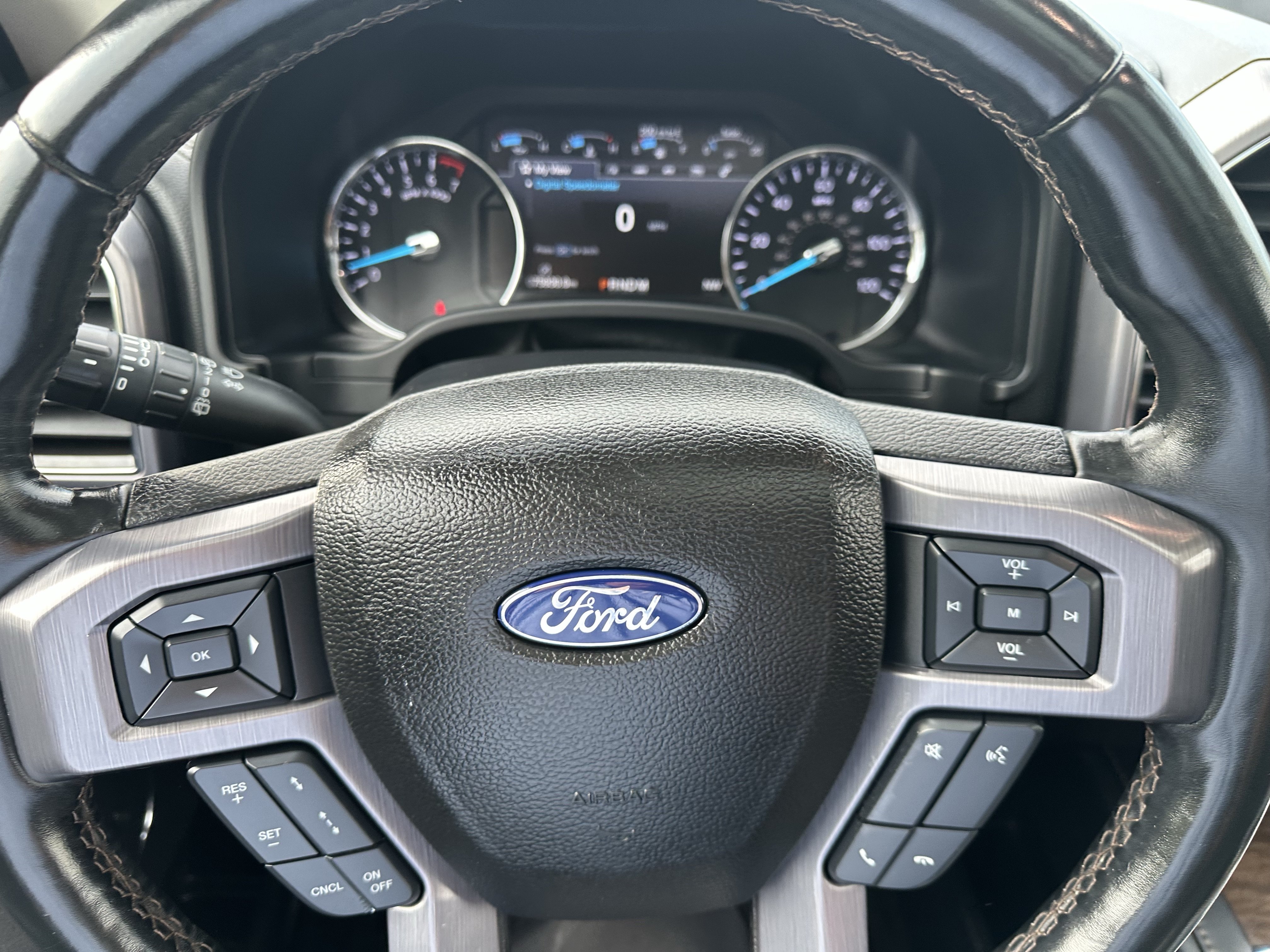 Used 2018 Ford Expedition Max Platinum AWD/4WD image 17