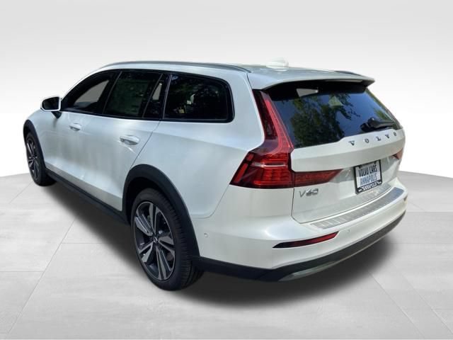 New 2026 Volvo V60 B5 Cross Country Plus w/ Protection Package Premier AWD/4WD image 5