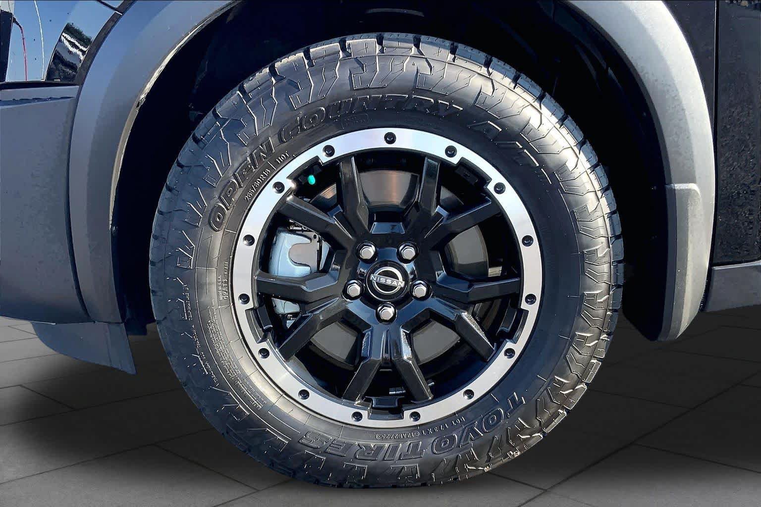 Used 2025 Nissan Pathfinder Rock Creek AWD/4WD image 11