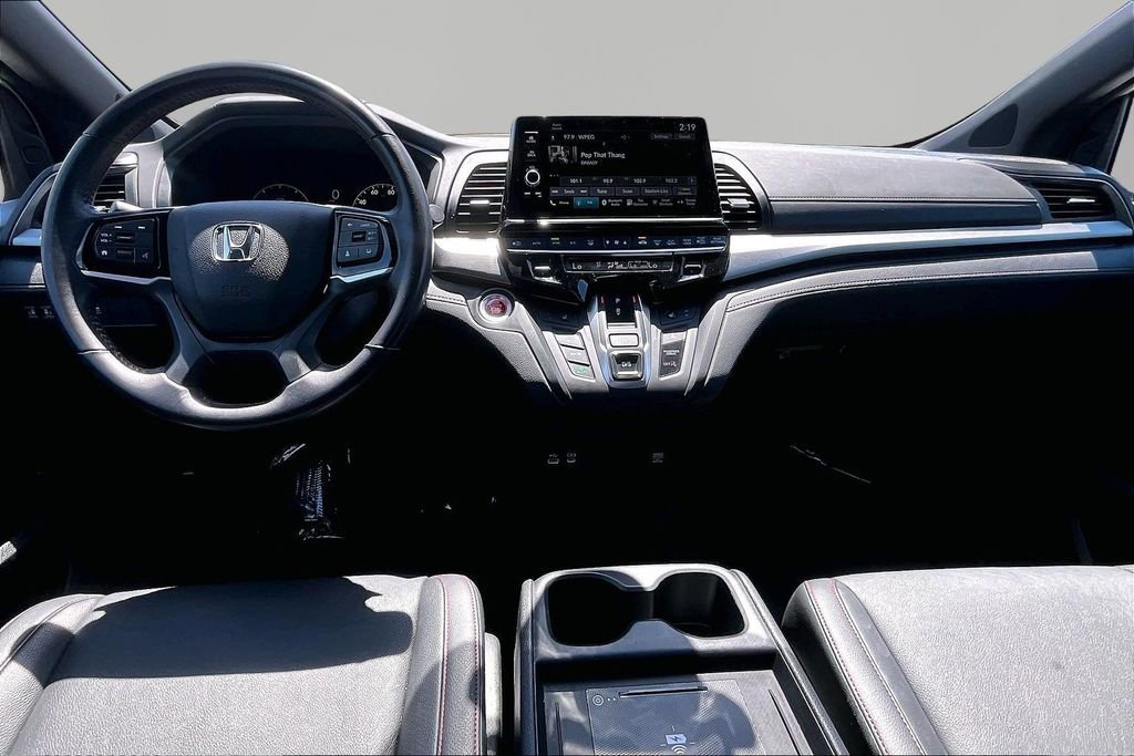 Used 2025 Honda Odyssey Sport-L image 8