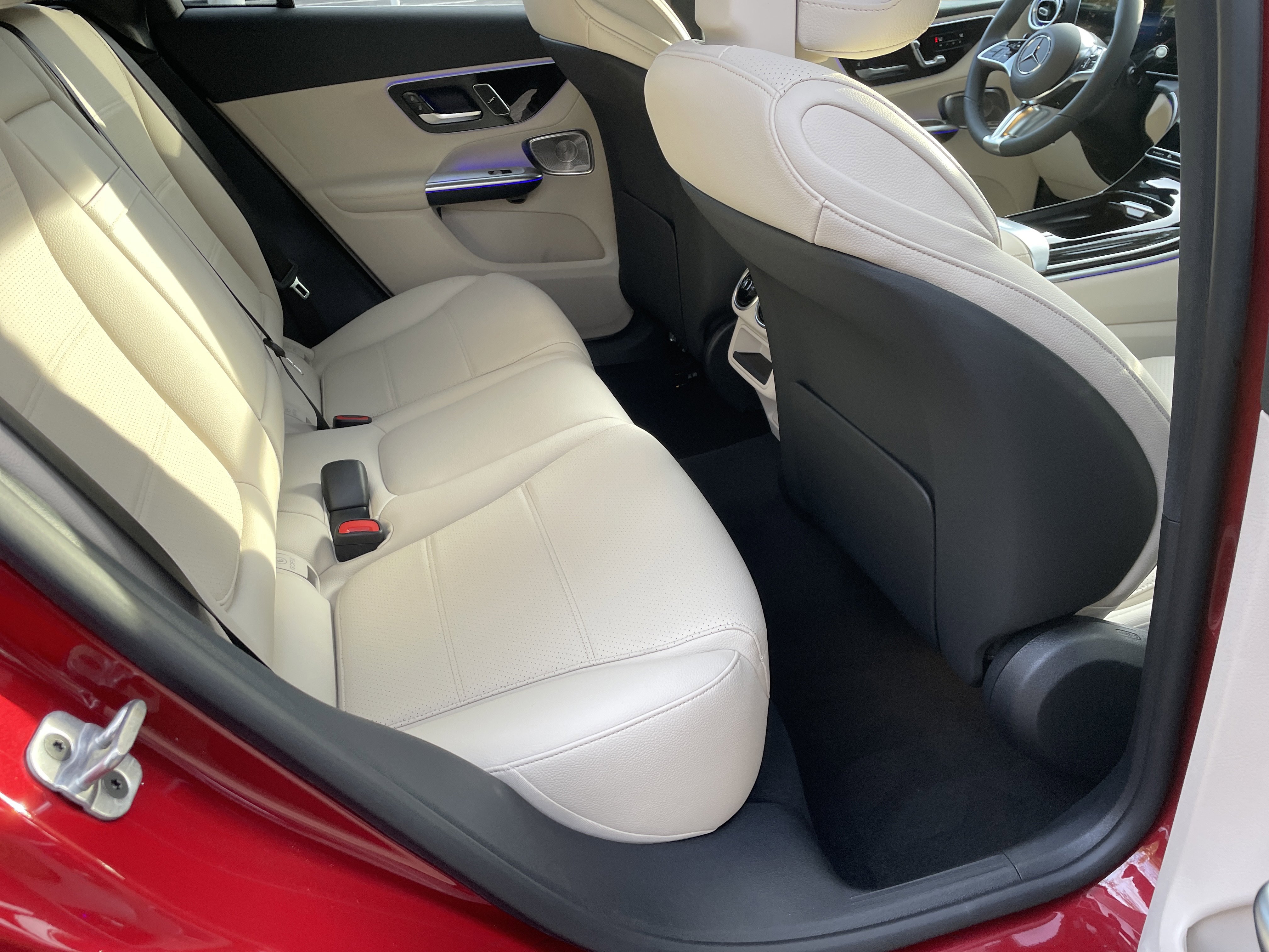 New 2026 Mercedes-Benz GLC 300 image 39