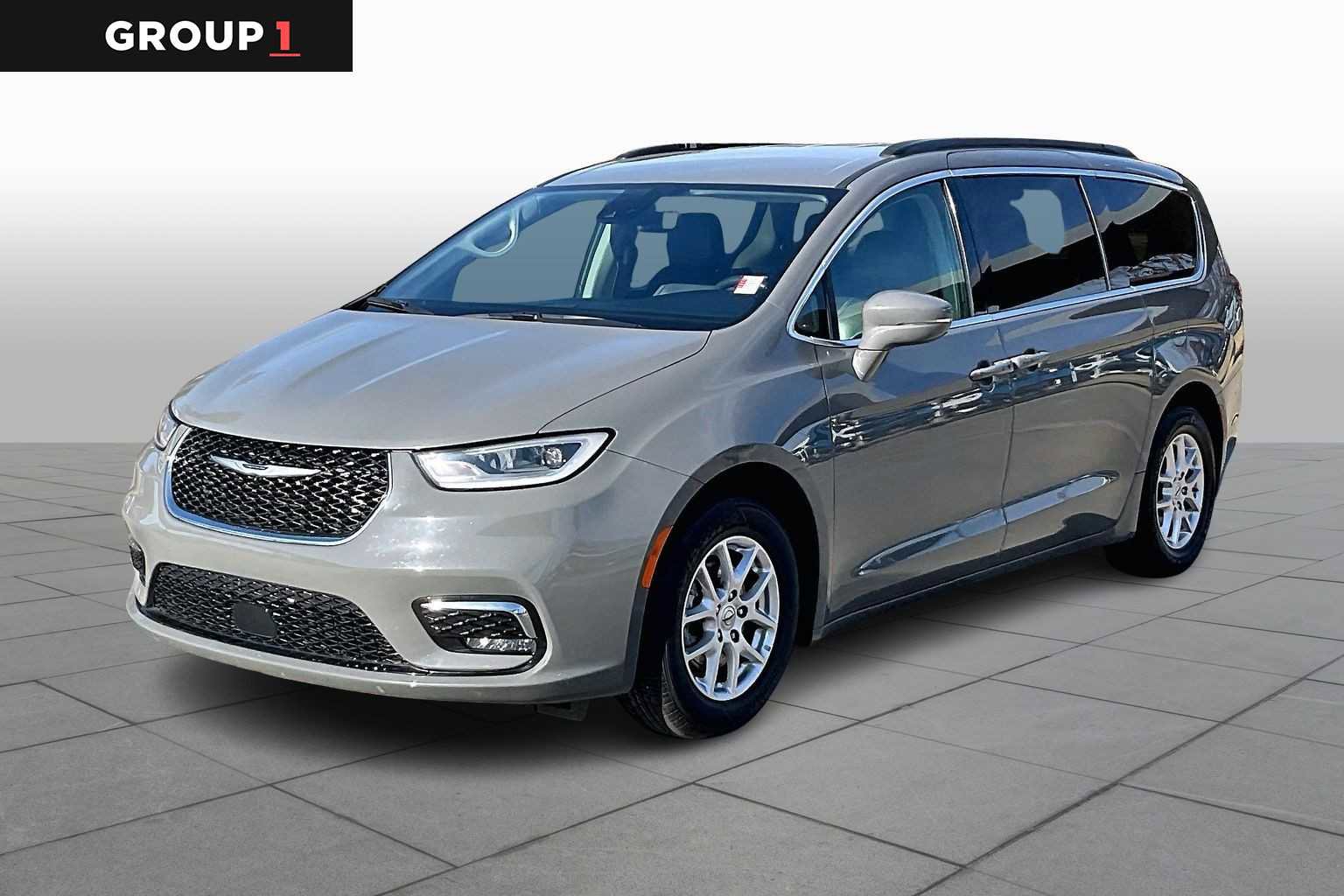 Used 2022 Chrysler Pacifica Touring-L