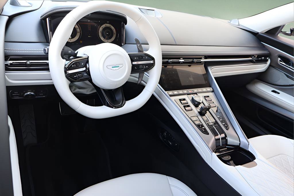 Used 2025 Aston Martin DB12 Coupe image 15