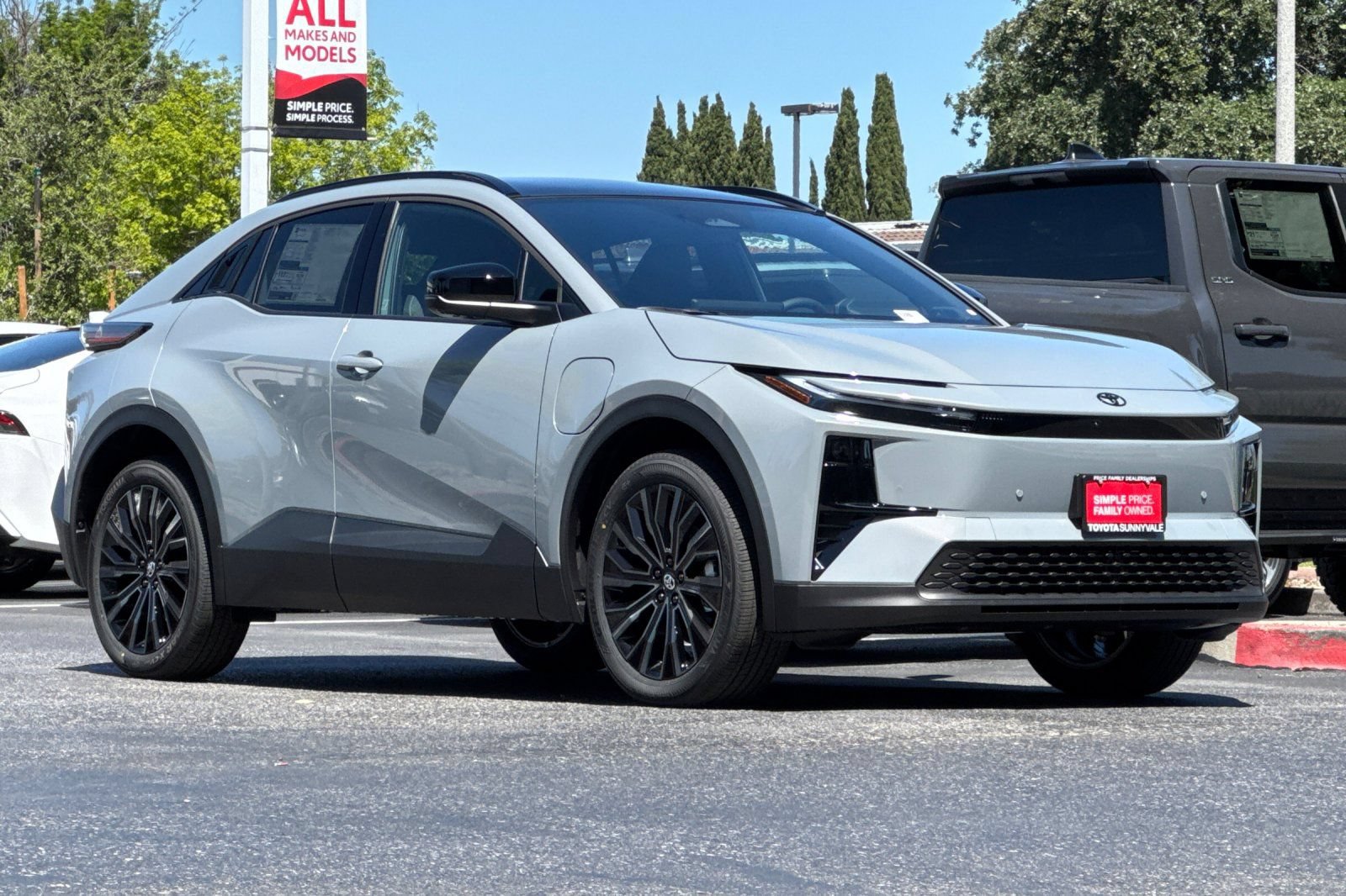 New 2026 Toyota C-HR AWD/4WD image 10