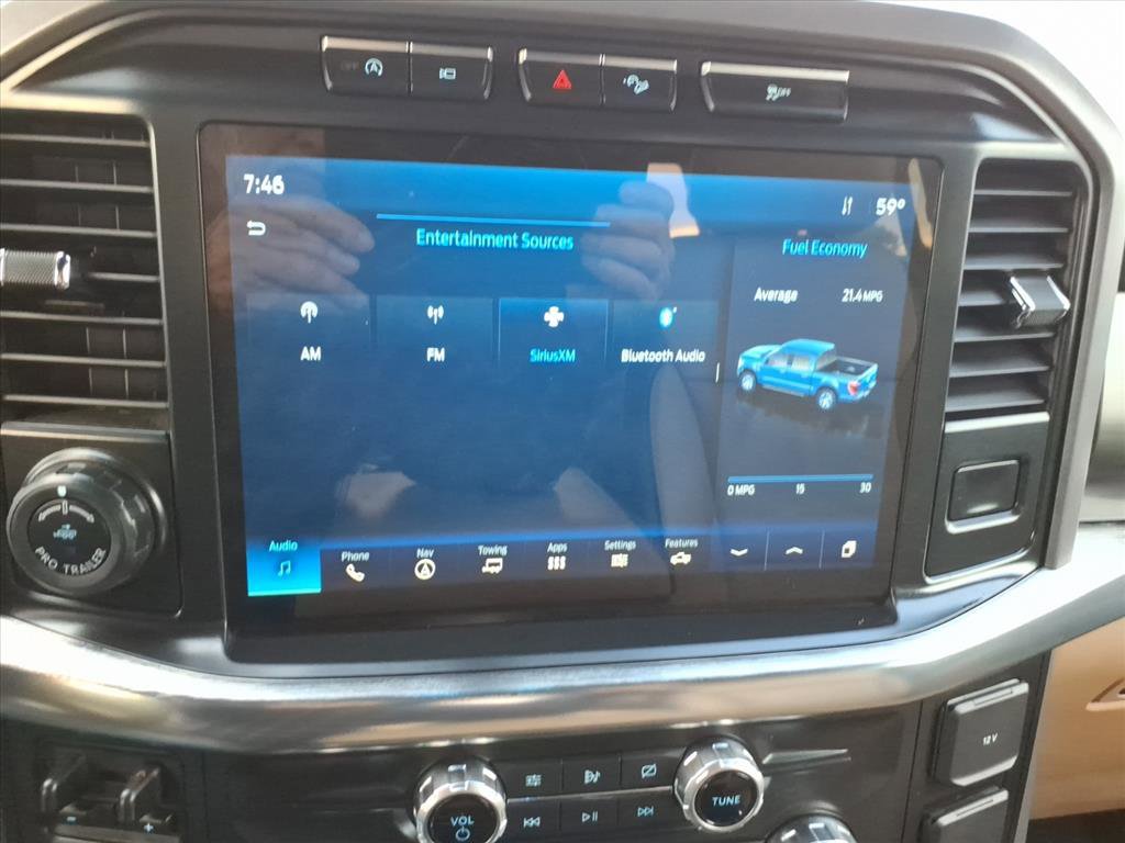 Used 2021 Ford F150 Lariat w/ Max Trailer Tow Package image 17