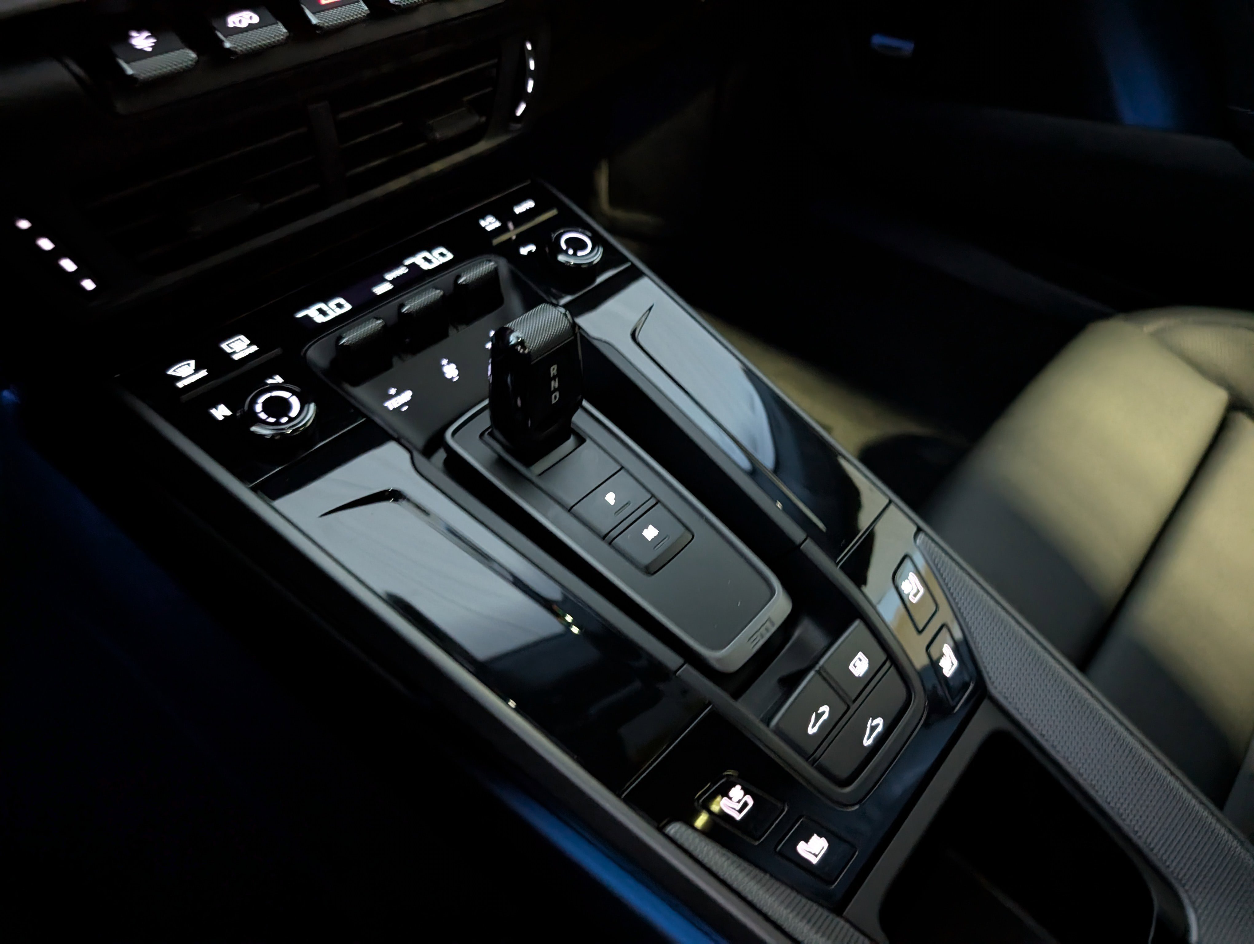 Certified 2025 Porsche 911 Carrera image 44