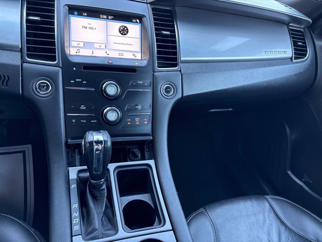 Used 2019 Ford Taurus SEL w/ Equipment Group 201A FWD image 18