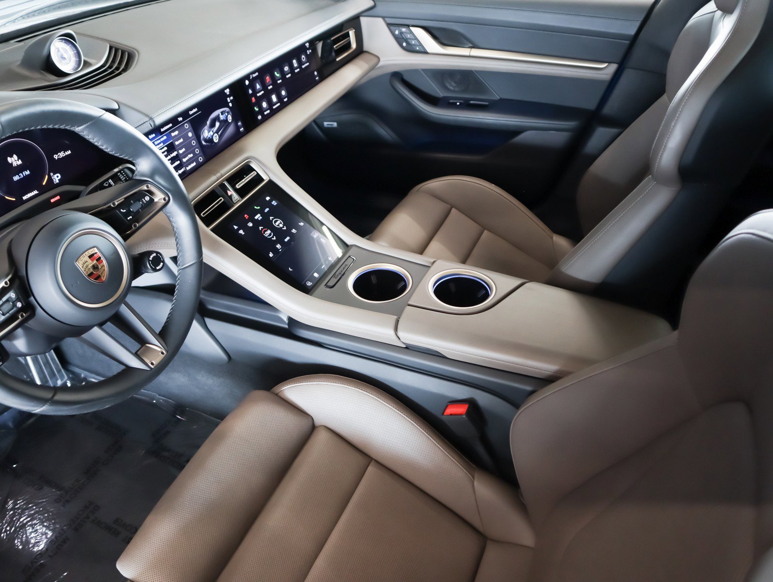 Certified 2023 Porsche Taycan GTS image 17