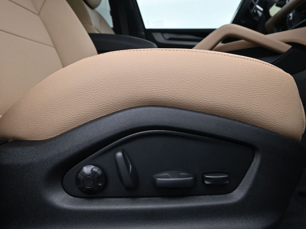 New 2026 Porsche Cayenne image 14