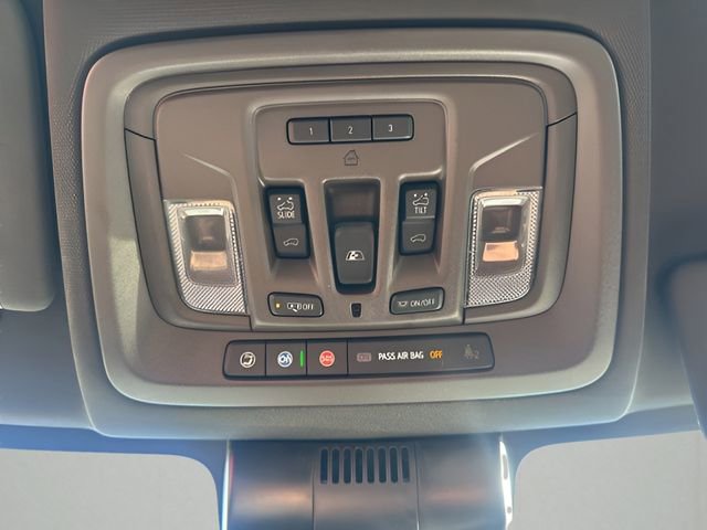 Used 2024 GMC Sierra 3500 Denali w/ Denali Reserve Package AWD/4WD image 38