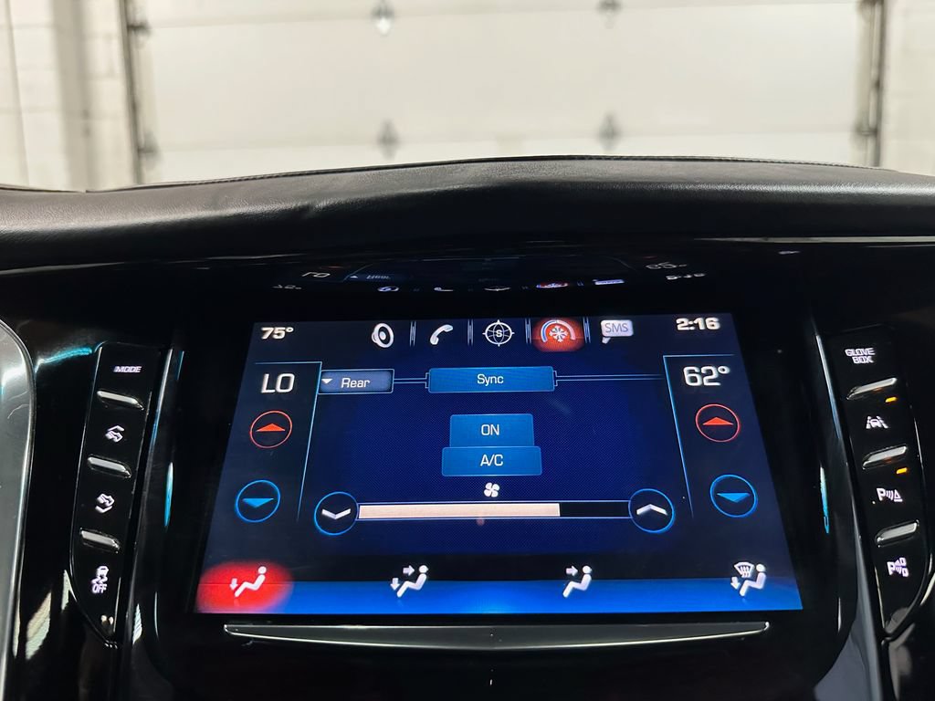 Used 2017 Cadillac Escalade Platinum AWD/4WD image 30