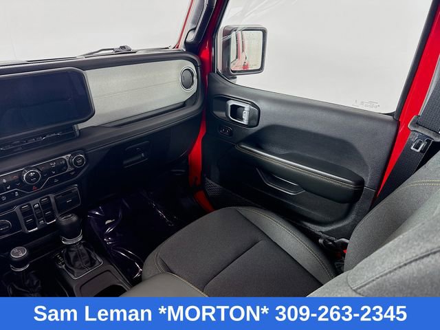 Used 2024 Jeep Wrangler Sahara w/ Technology Group image 23