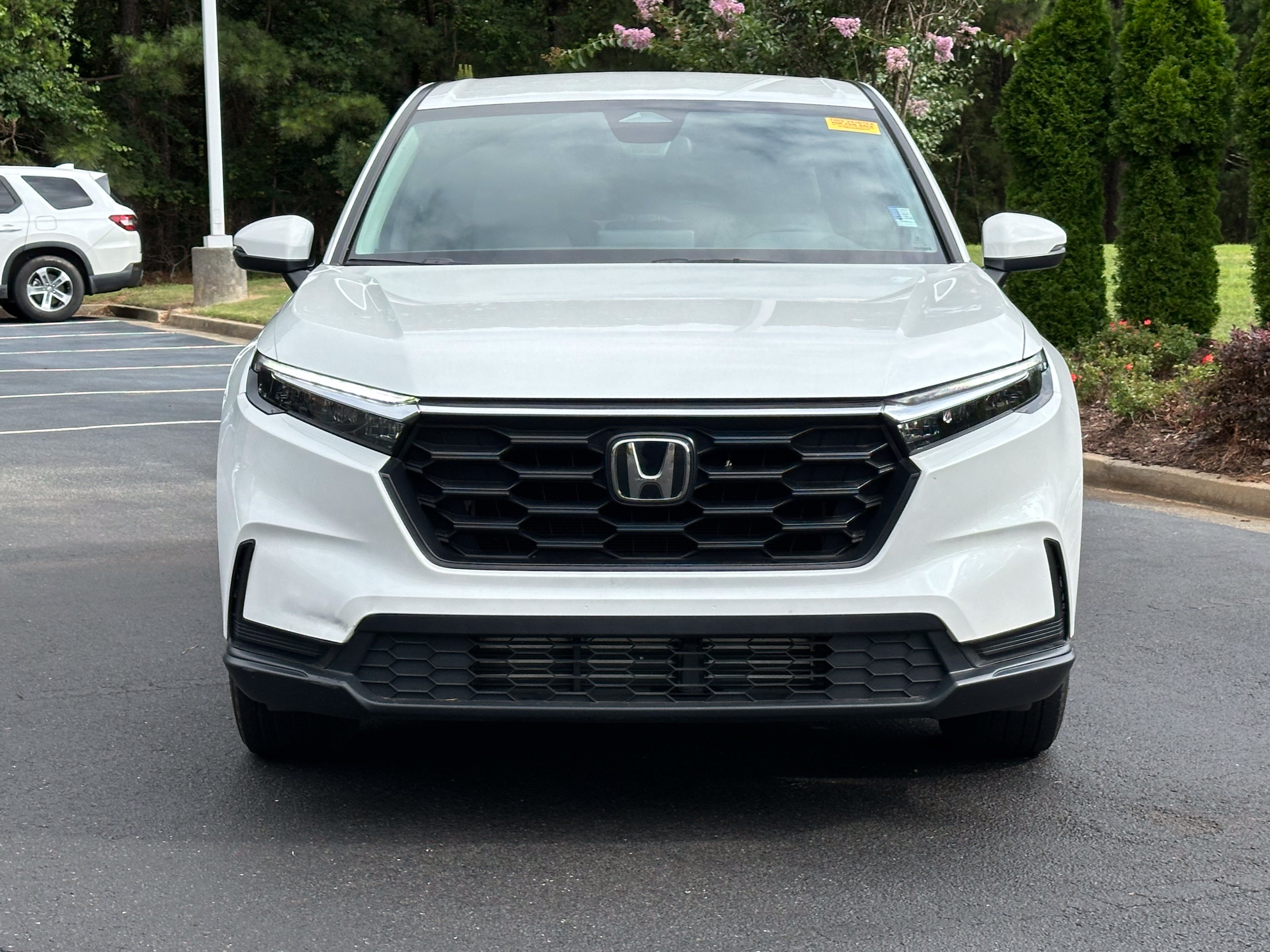Used 2023 Honda CR-V LX image 3