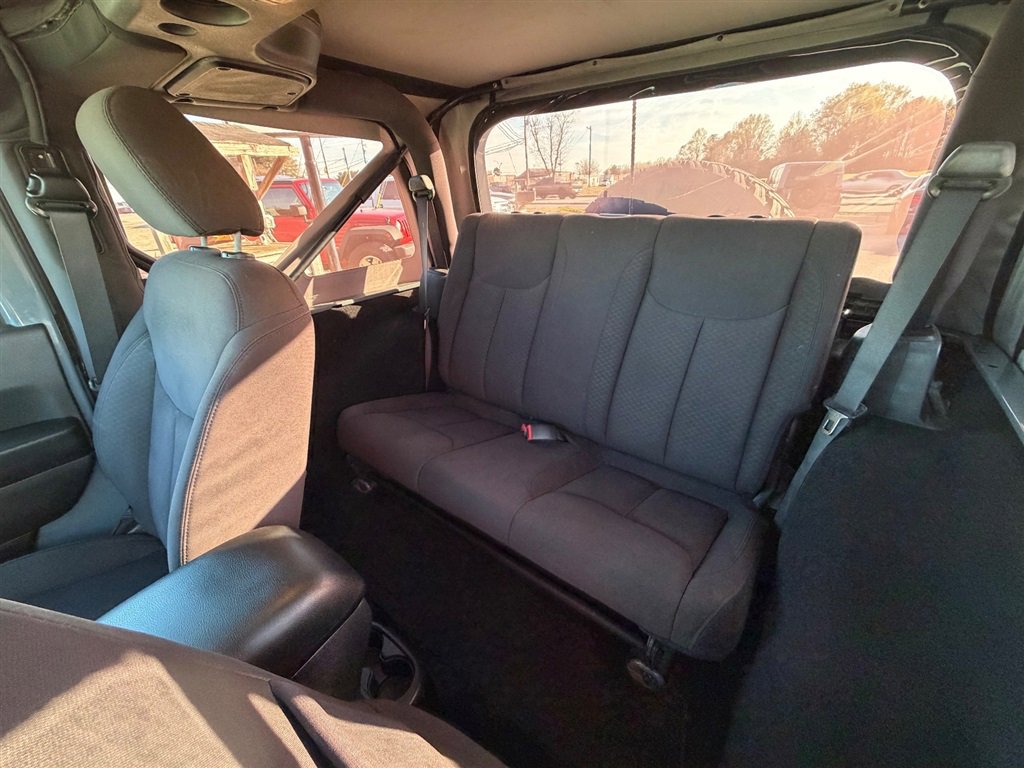 Used 2015 Jeep Wrangler Sport image 19
