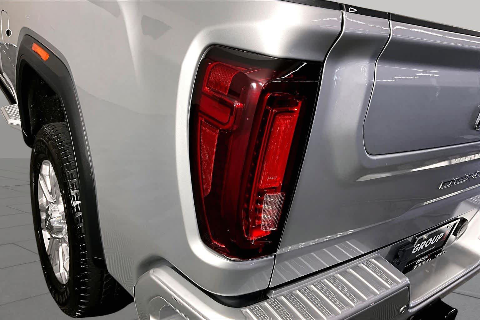 Used 2023 GMC Sierra 2500 Denali w/ Denali Ultimate Package AWD/4WD image 26