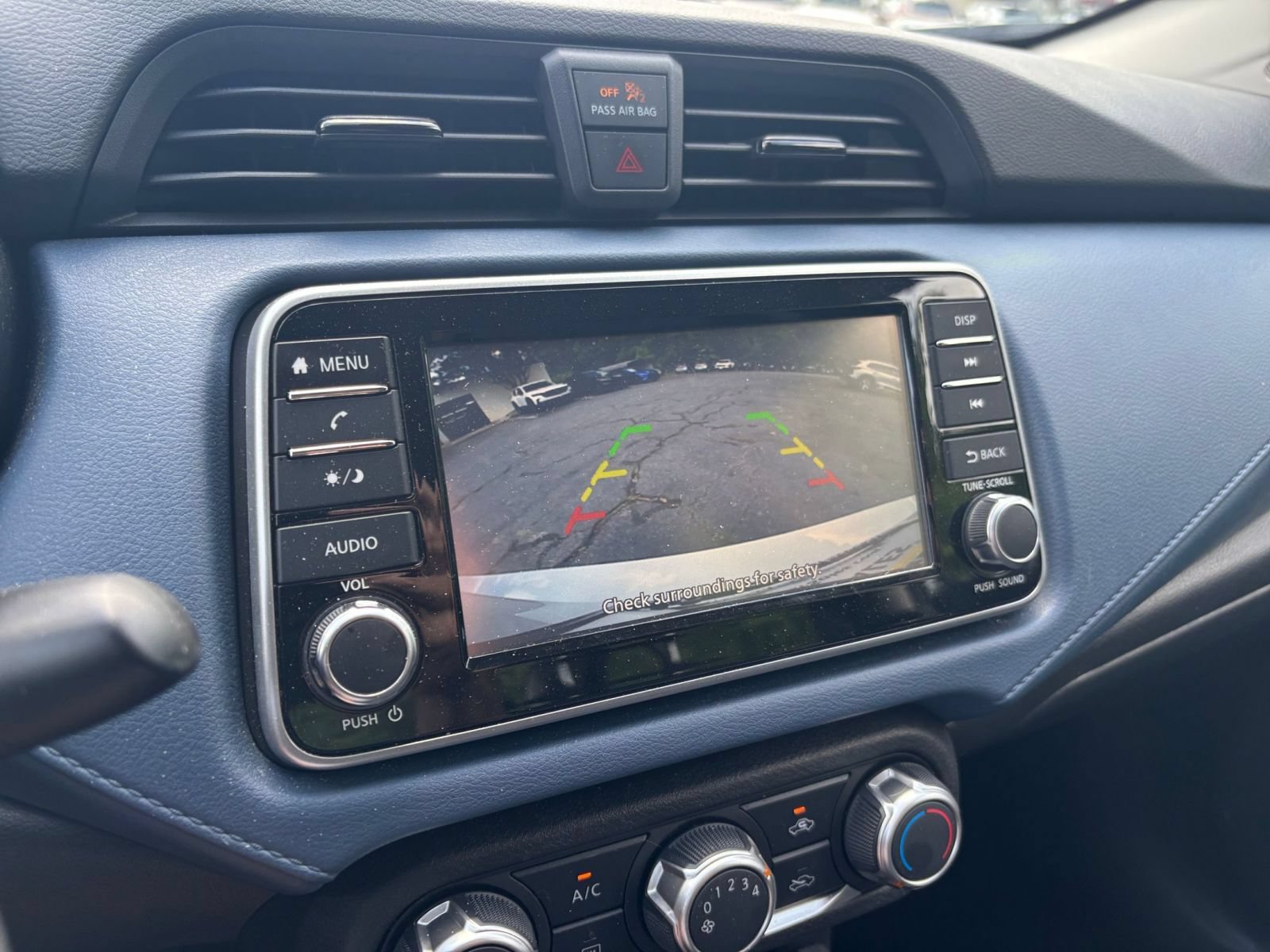 Used 2025 Nissan Versa SV FWD image 20