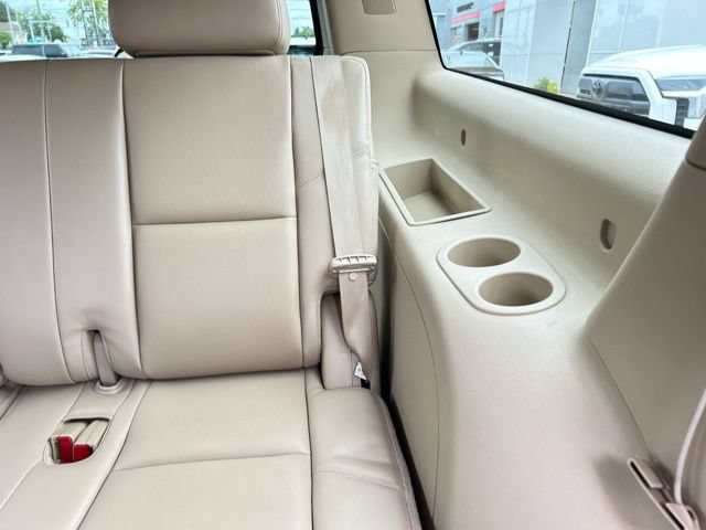 Used 2012 Chevrolet Suburban LTZ AWD/4WD image 25