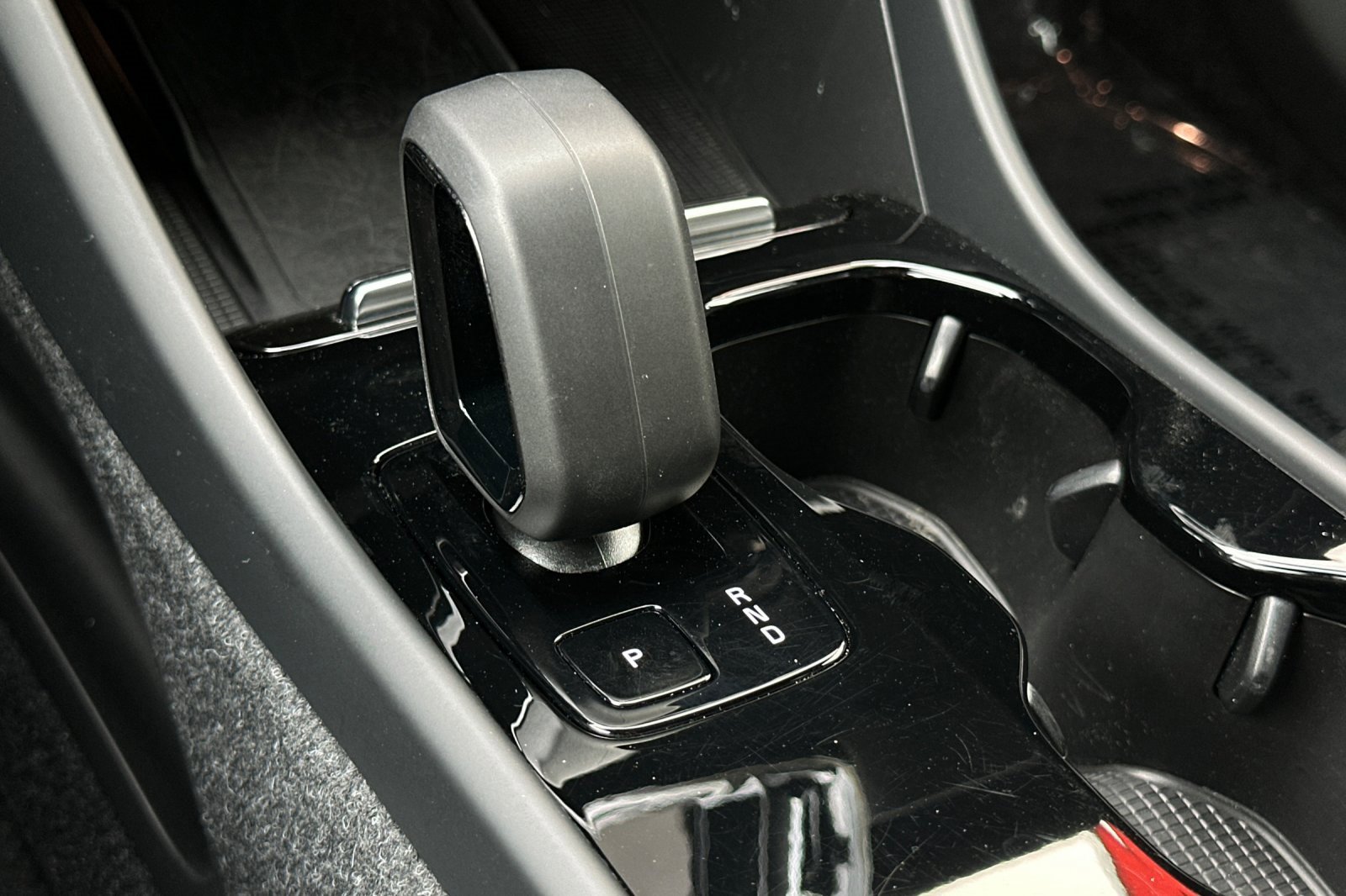 Used 2023 Volvo XC40 Recharge Ultimate w/ Protection Package Premier image 25