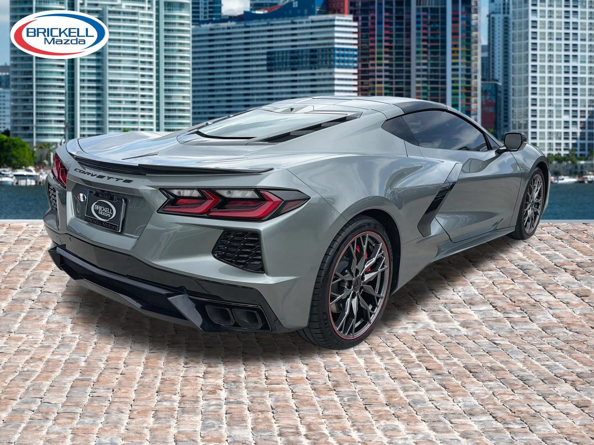 Used 2024 Chevrolet Corvette Stingray Premium Cpe w/ Body-Color Dual Roof Package RWD image 3