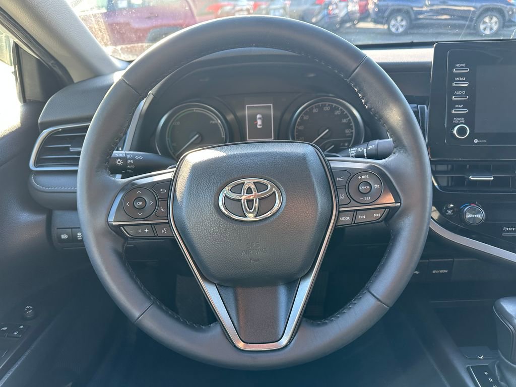Used 2024 Toyota Camry SE image 19
