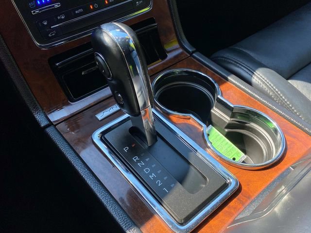 Used 2016 Lincoln Navigator Select RWD image 27