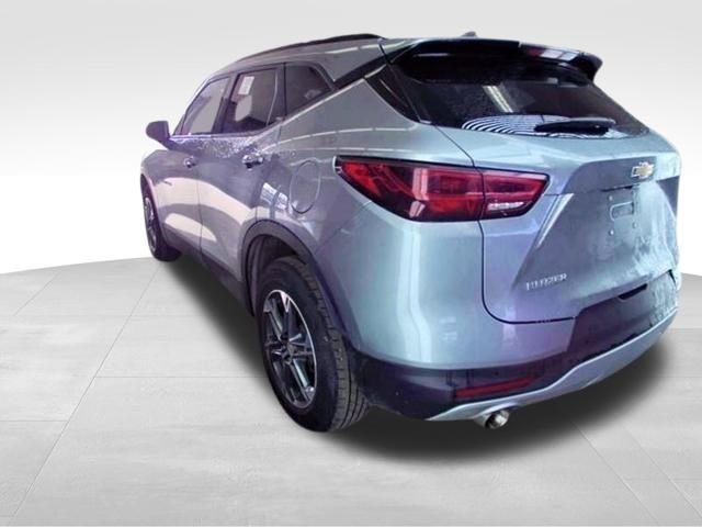 Used 2024 Chevrolet Blazer LT w/ Convenience Package image 2