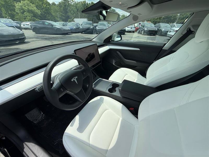Used 2023 Tesla Model 3 Standard Range RWD image 10