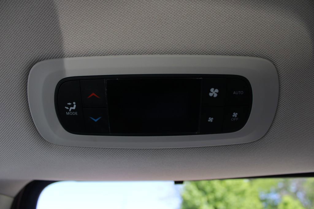 Used 2020 Chrysler Pacifica Touring-L Plus FWD image 20