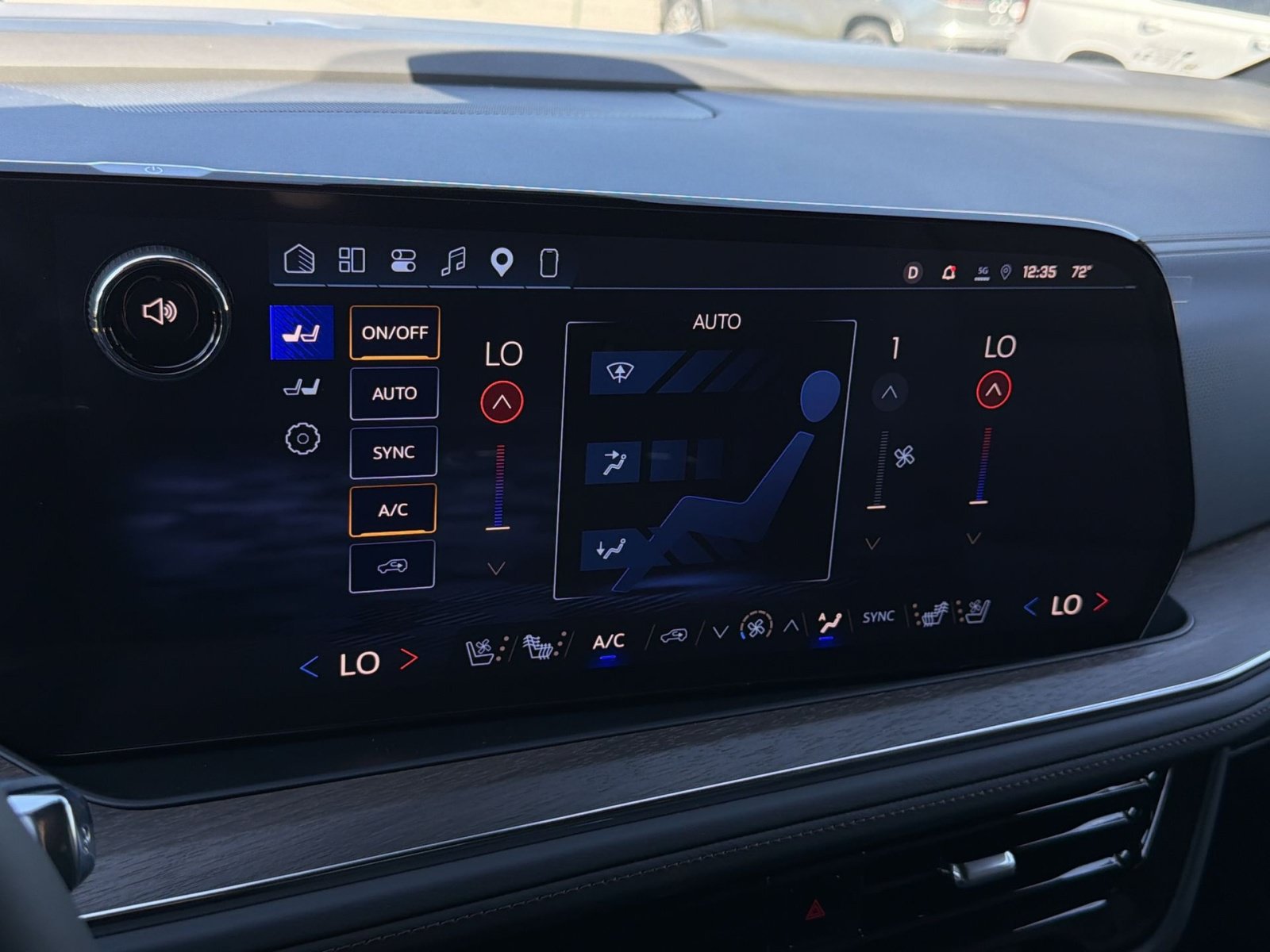 New 2026 Chevrolet Tahoe High Country AWD/4WD image 21
