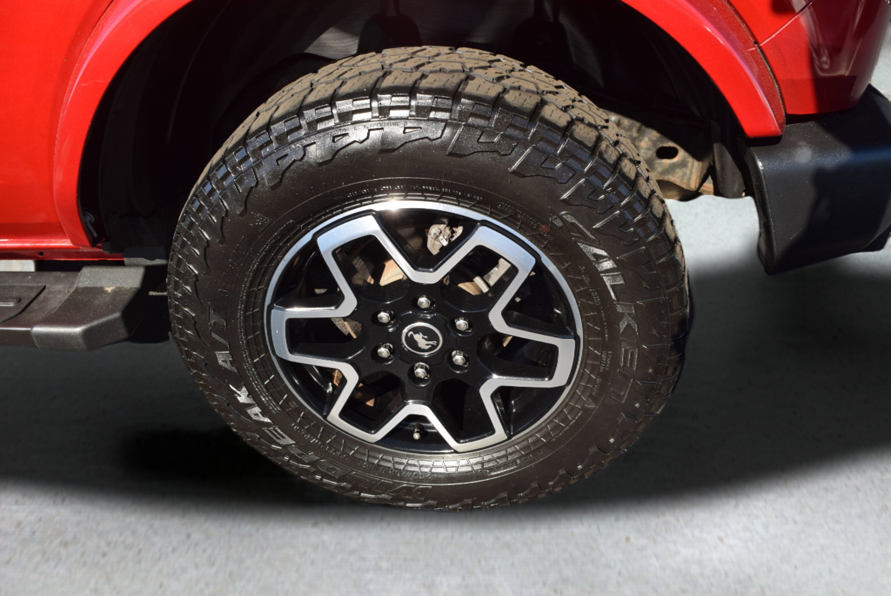 Used 2021 Ford Bronco Outer Banks AWD/4WD image 6