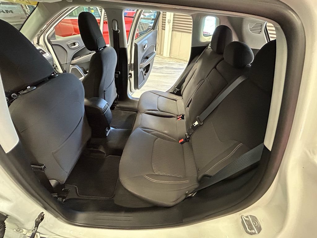Used 2017 Jeep Compass Sport FWD image 44
