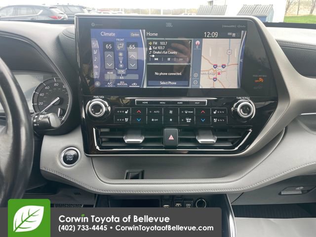 Used 2020 Toyota Highlander Limited image 12