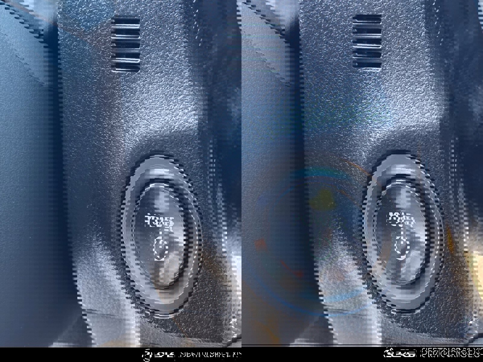 Used 2025 Lexus ES 300h w/ Premium Package image 23