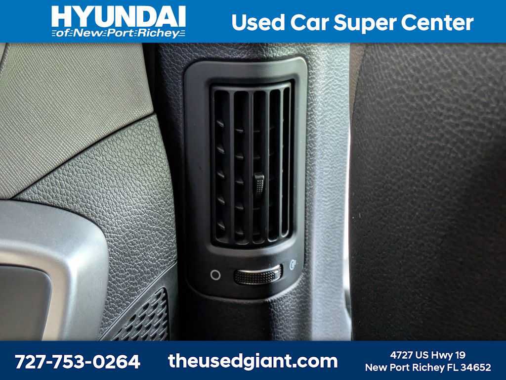 Used 2019 Hyundai Santa Fe XL FWD image 21