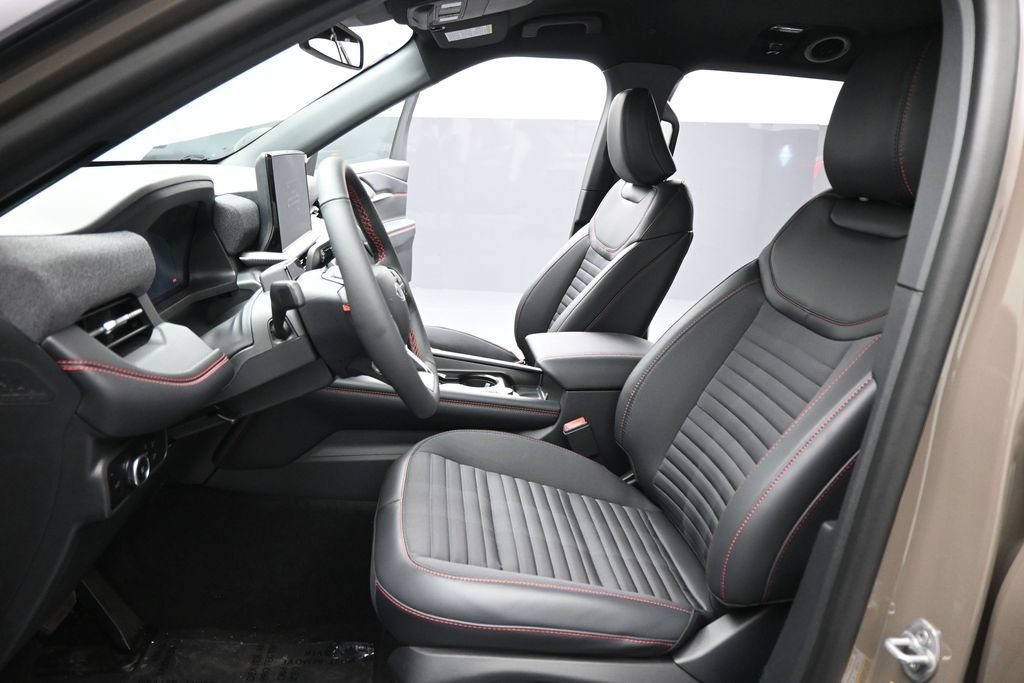 New 2026 Ford Explorer ST-Line w/ ST-Line Street Pack RWD image 9