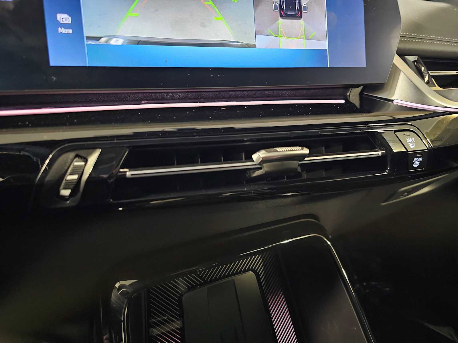 Used 2025 BMW X1 xDrive28i w/ Technology Package AWD/4WD image 14