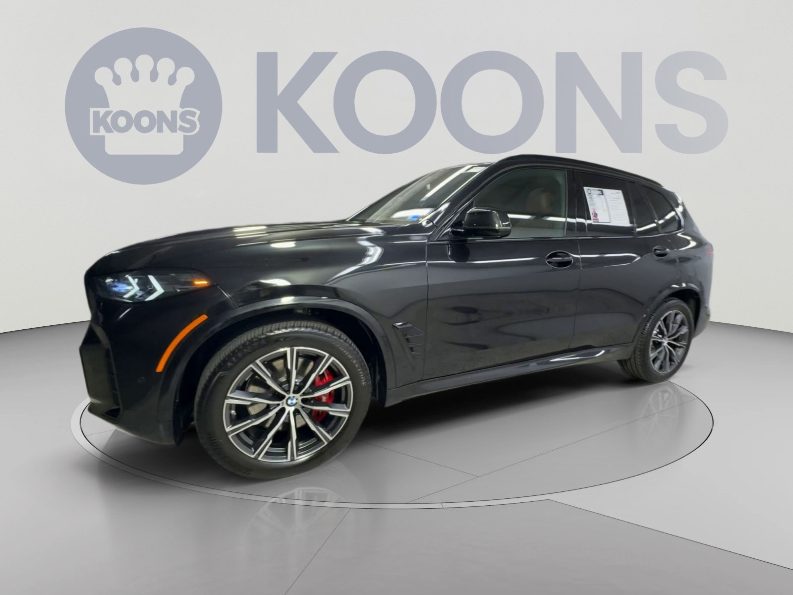 Used 2024 BMW X5 xDrive40i w/ M Sport Package AWD/4WD image 5