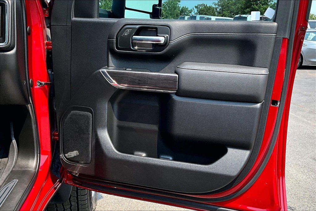 Used 2023 Chevrolet Silverado 2500 LTZ AWD/4WD image 30