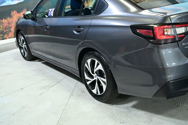 Used 2025 Subaru Legacy Premium image 8