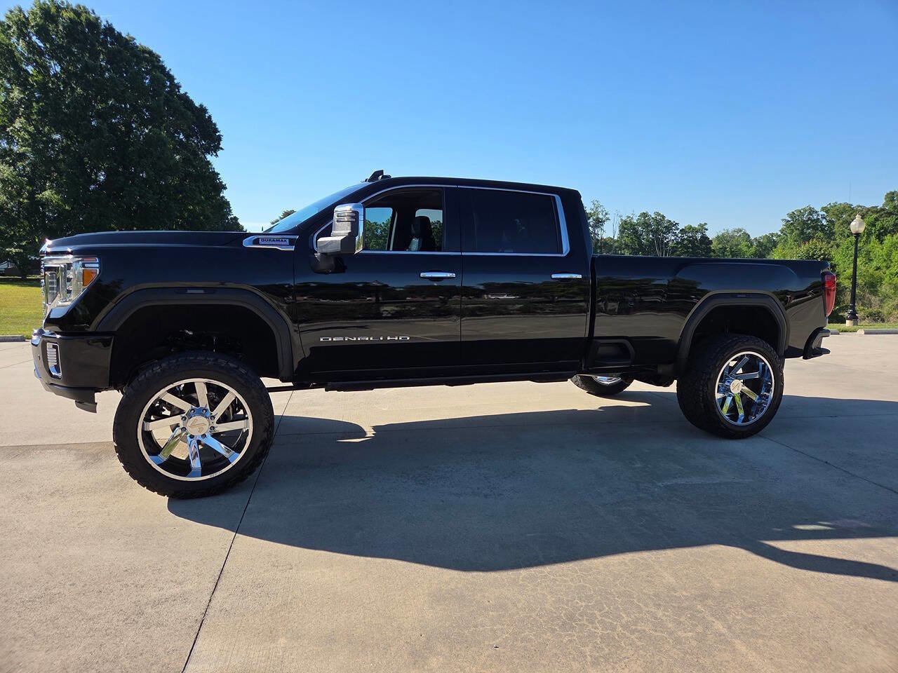 Used 2020 GMC Sierra 3500 Denali w/ Denali Ultimate Package AWD/4WD image 3