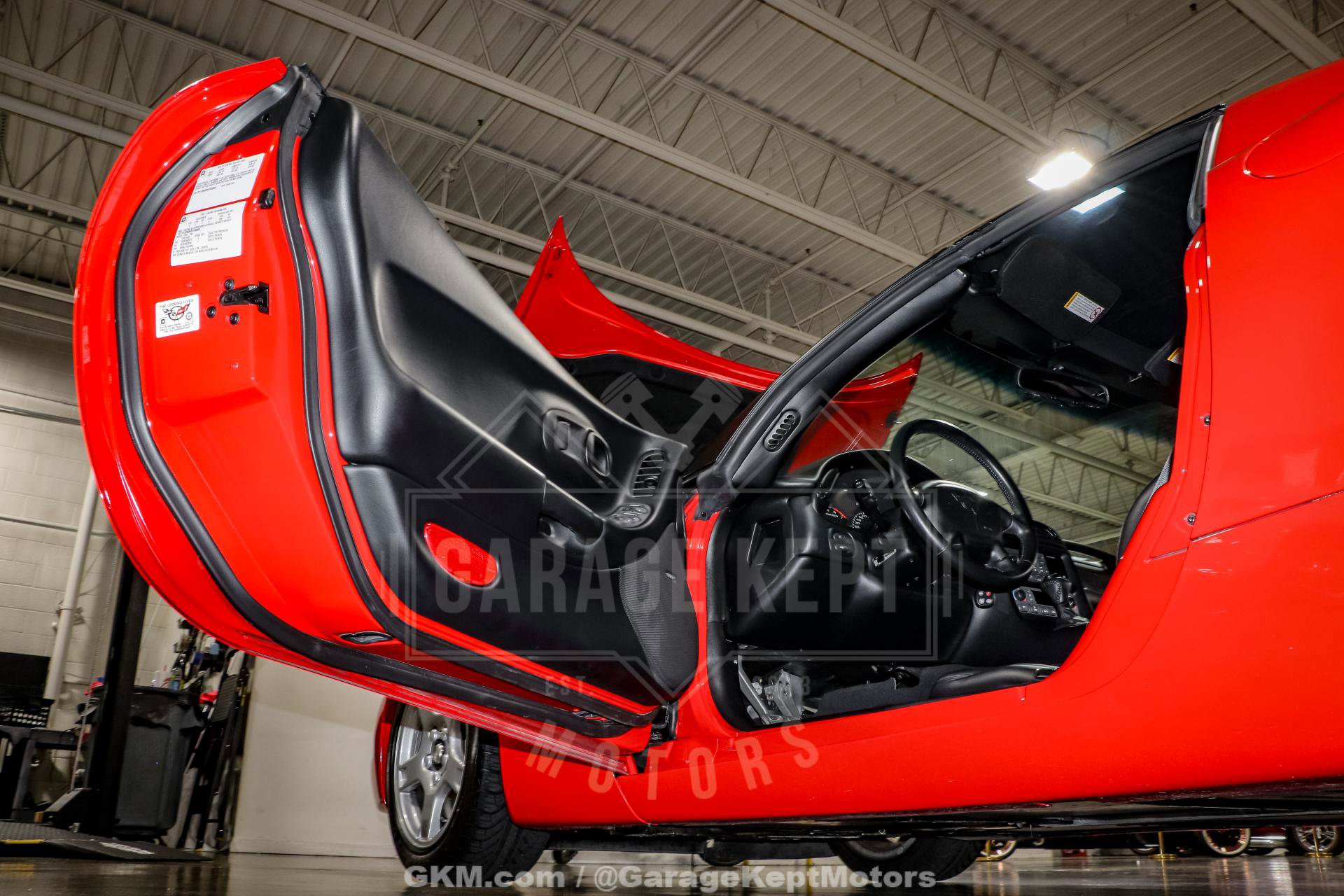 Used 1997 Chevrolet Corvette Coupe w/ Roof Pkg image 79