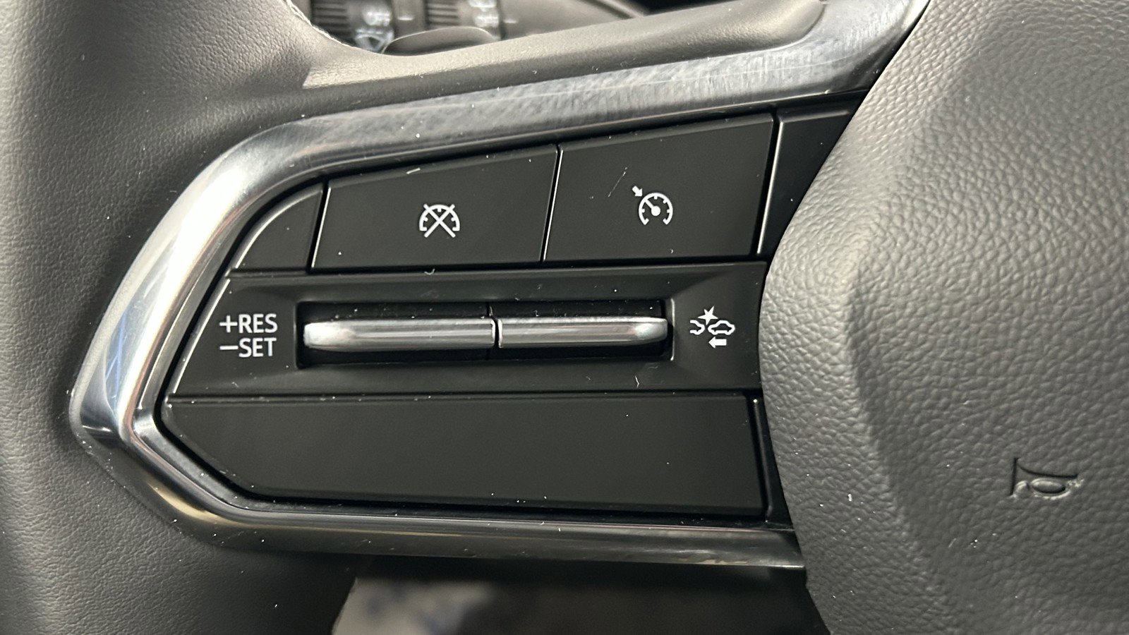 Used 2025 Chevrolet Equinox EV LT w/ Comfort Package image 21