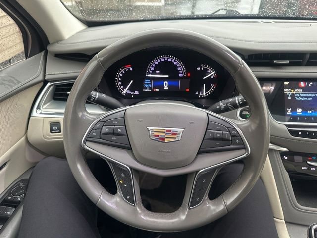 Used 2019 Cadillac XT5 Luxury image 3