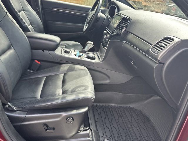 Used 2019 Jeep Grand Cherokee Limited AWD/4WD image 15