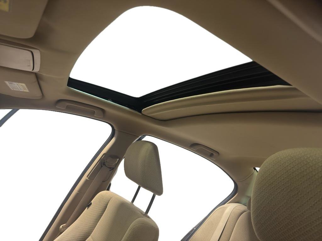 Used 2012 Honda Accord EX image 16
