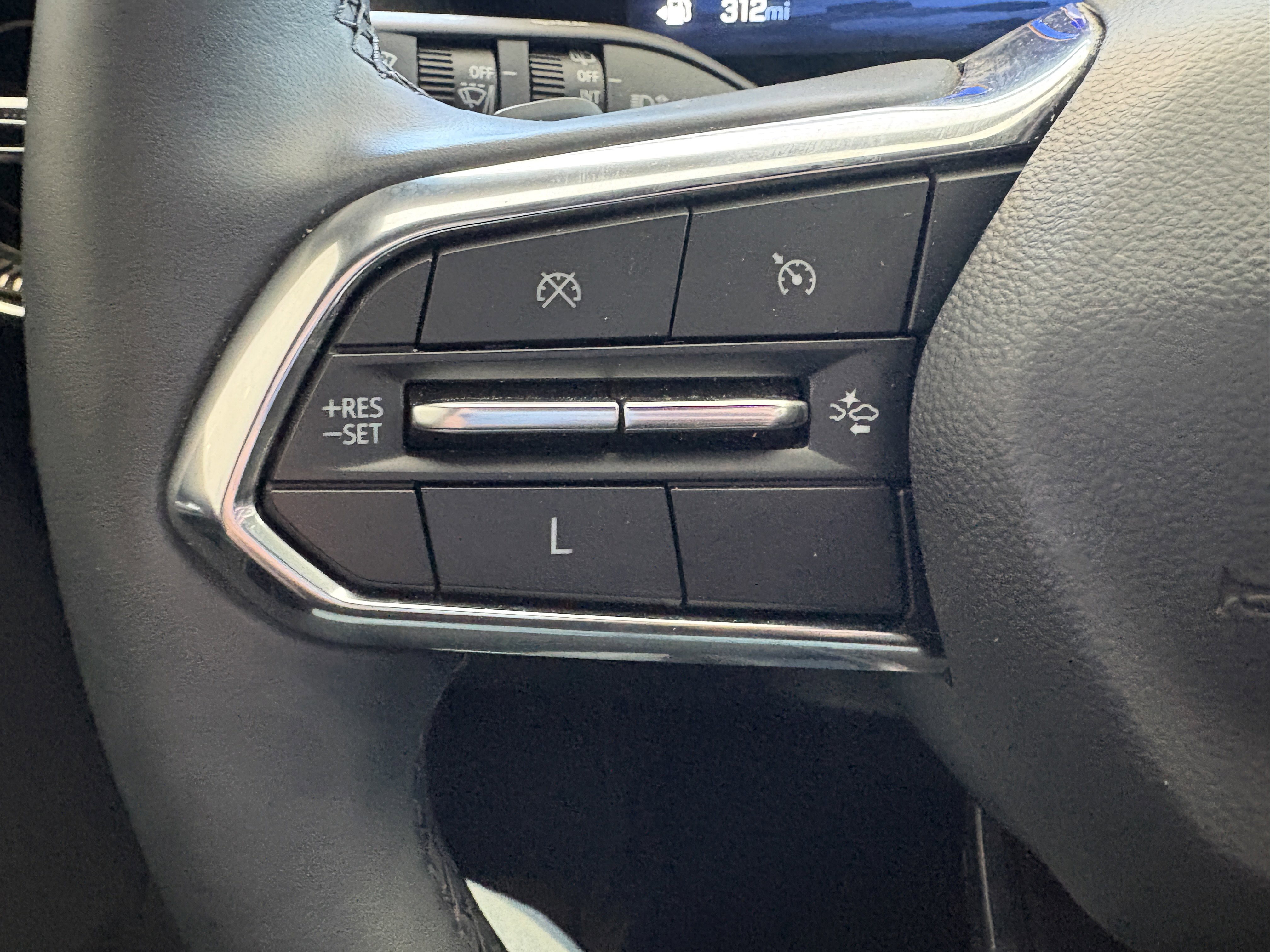 Used 2025 Chevrolet Equinox LT w/ Convenience Package II FWD image 12