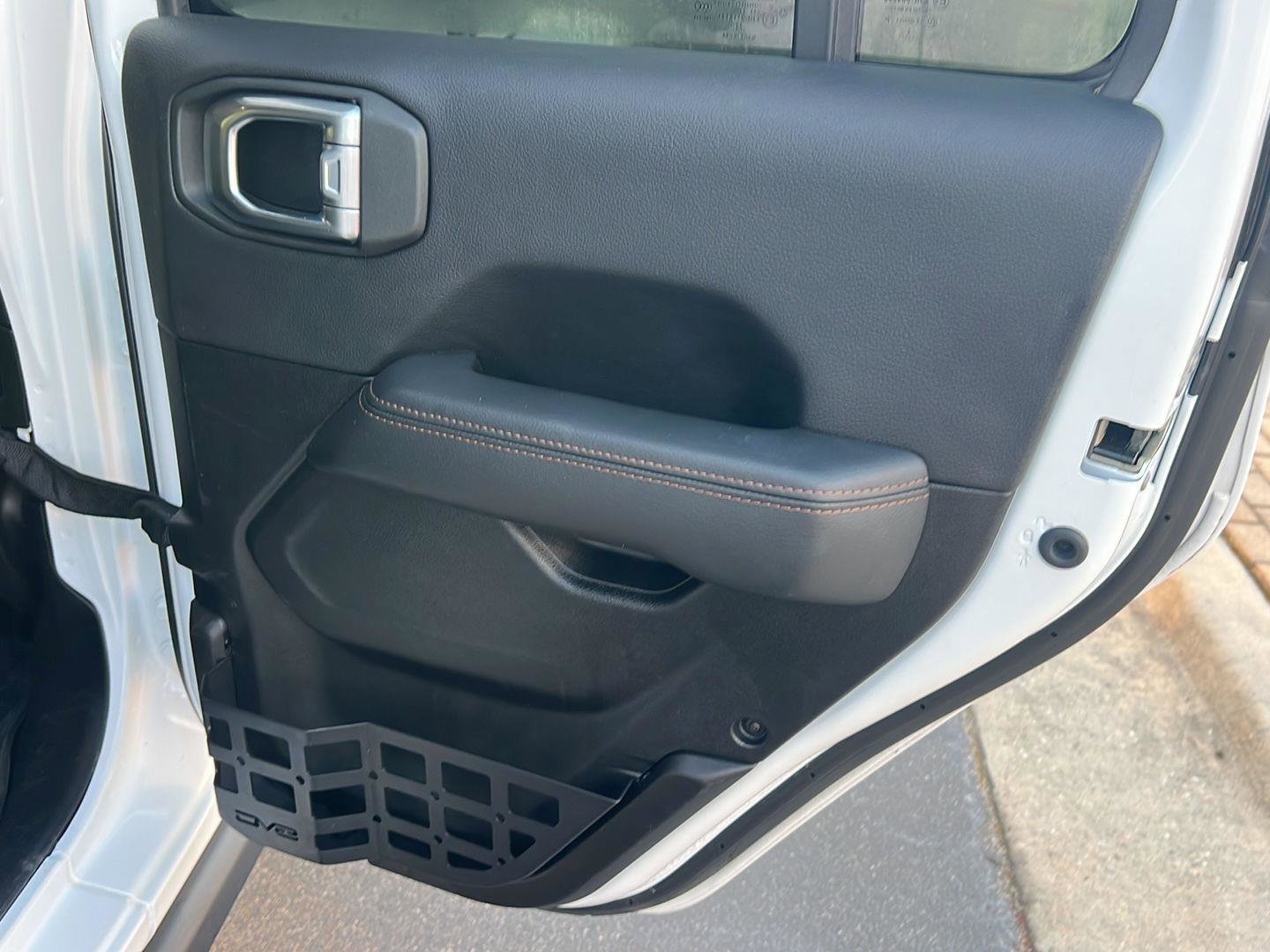 Used 2022 Jeep Wrangler Unlimited Rubicon w/ Xtreme Recon 35" Tire Package image 15