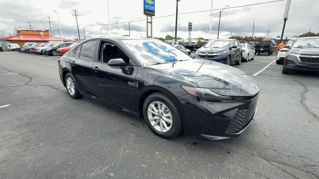 Used 2025 Toyota Camry LE FWD image 2