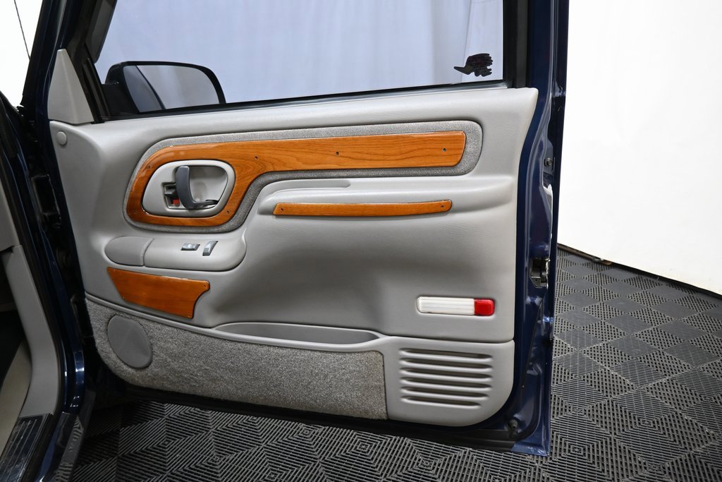 Used 1996 Chevrolet Silverado 1500 Base image 12